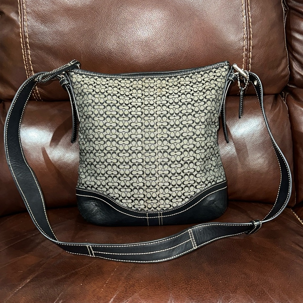 🔥🔥🔥Vintage Coach Signature Leather Crossbody Bag